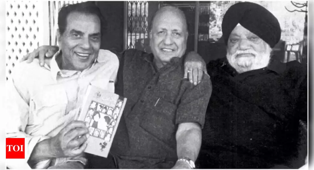 Legendary Film Producer Raaj Grover, Known for ‘Taaqat’ and ‘Thikana’, Bows Out at 87