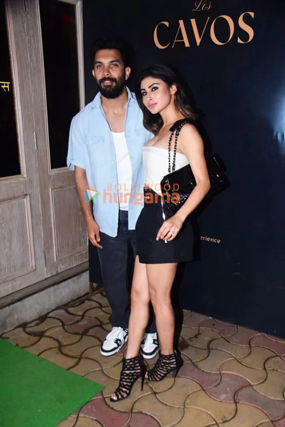 Mouni Roy and Suraj Nambiar Spotted at Los Cavos in Bandra | Party Shenanigans