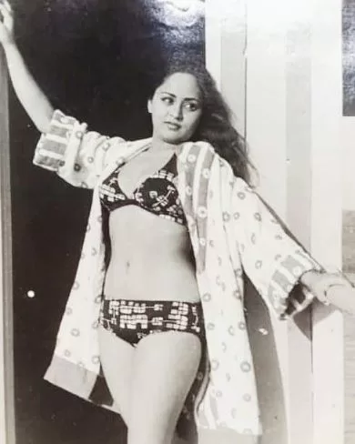 Veteran Actress Shoma Anand in a Still of 1976 Movie Barood