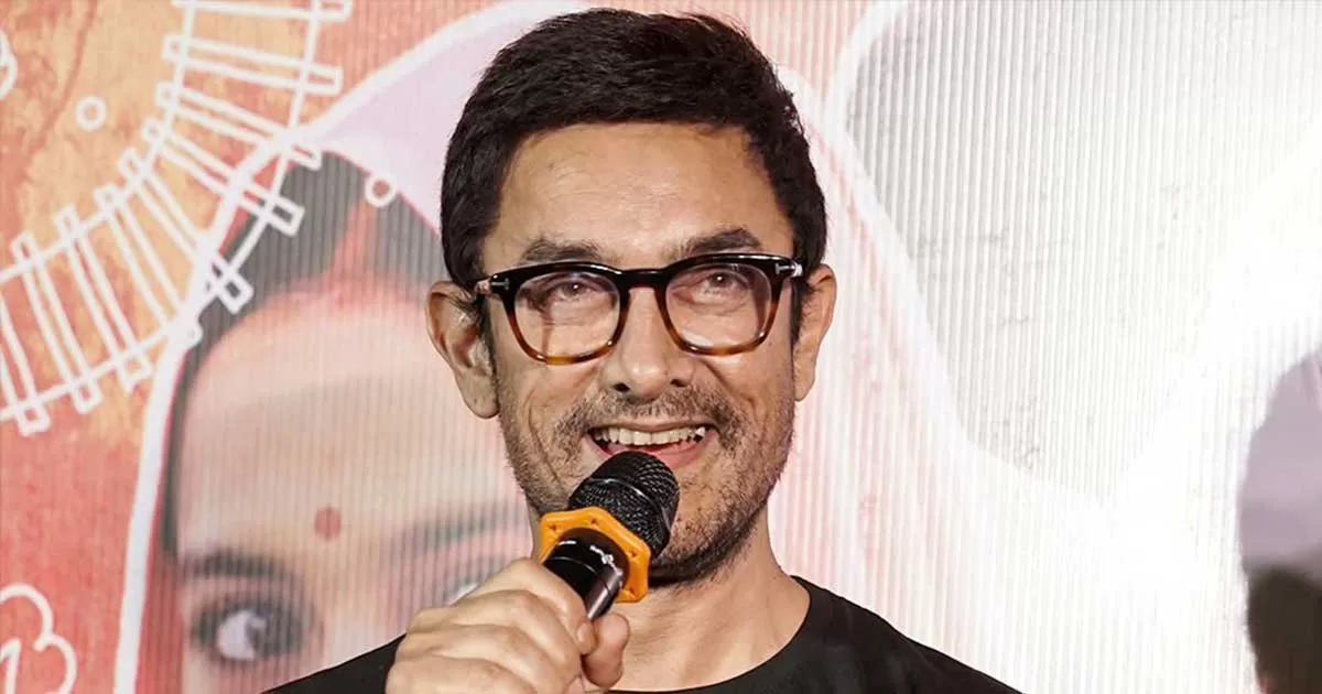 Has Aamir Khan Taken a Time-Traveling Stroll Through Mumbai in Caveman Attire? Unraveling the Bizarre Buzz