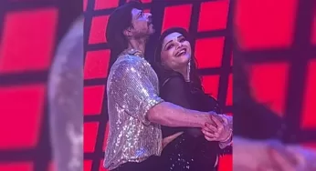 Shah Rukh Khan and Madhuri Dixit Bring the ‘Dil To Pagal Hai’ Madness Back to the Stage